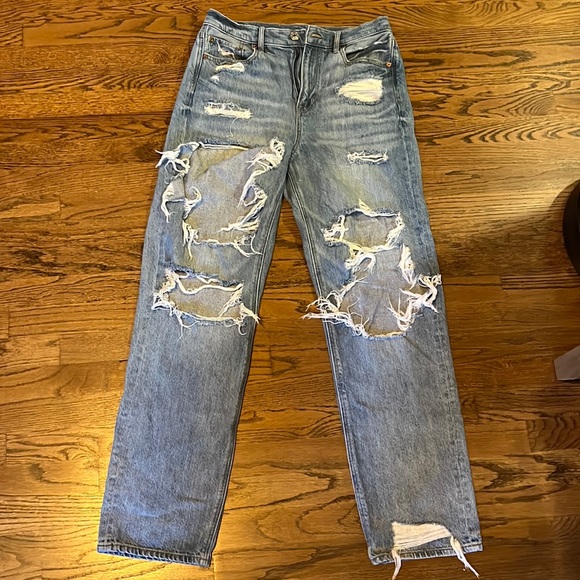American Eagle Outfitters Denim - American eagle distressed jeans